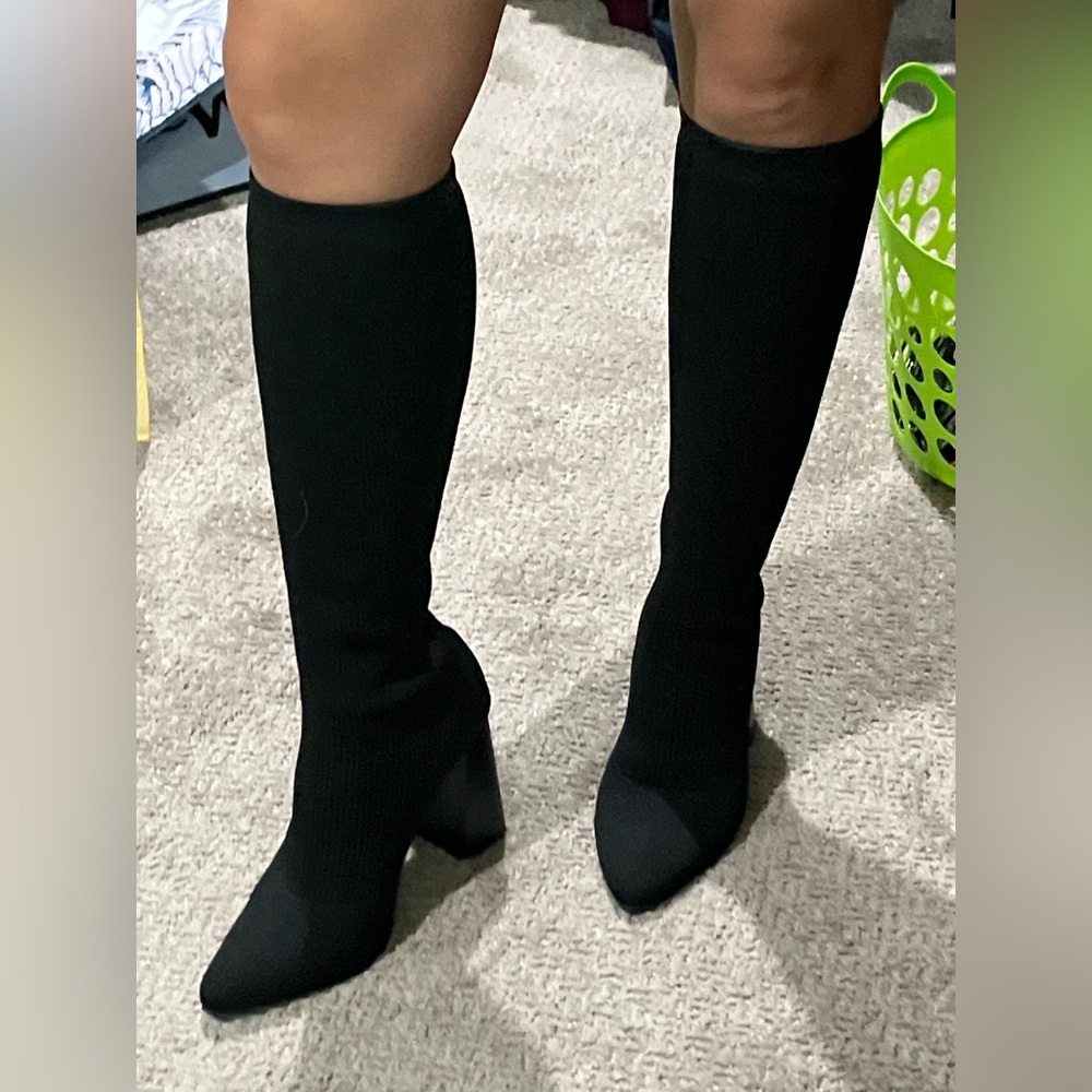 Forever 21 tall boots with 4” heels woman size 6